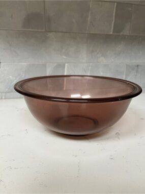 Smoky cranberry Glass Mixing Bowl - Versatile Home Kitchen Bowl PYREX 2.5L